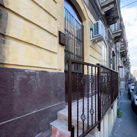 Sabbie Dell'etna - Eleganza E Comfort Nel Cuore Di Con Parcheggio Privato Catania